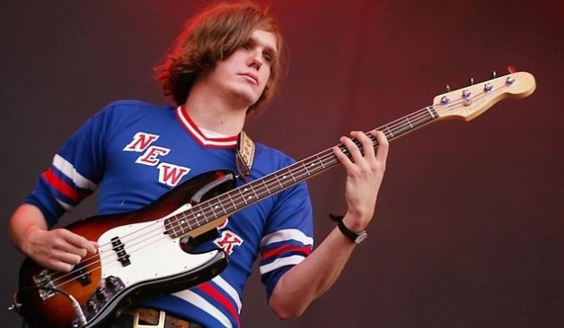 Nikolai Fraiture (The Strokes)